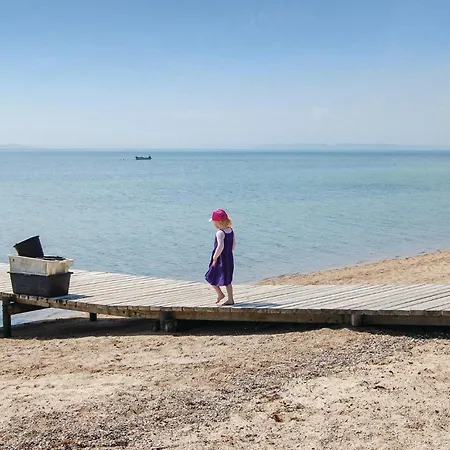 בית נופש Two-bedroom In הדרסלב