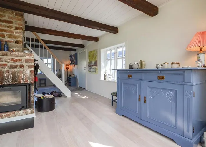 Two-bedroom In 펜션 *